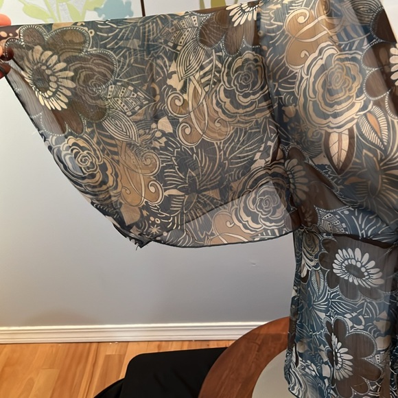 4/$20 Sheer Top with Waist Cinch String and Butterfly Sleeves - Picture 3 of 5